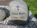 Anna Knie.JPG